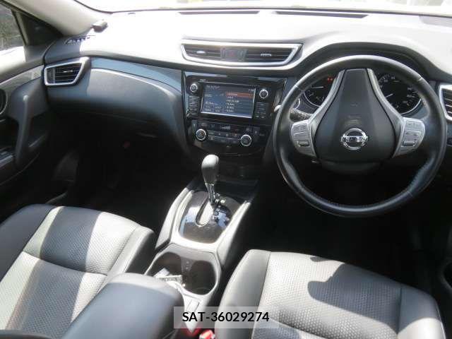 Nissan X-TRAIL 2015-10 6999306-2