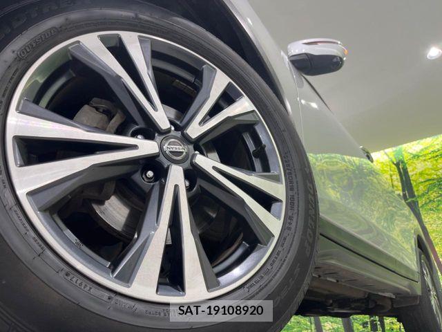 Nissan X-TRAIL 2018-03 6999305-13