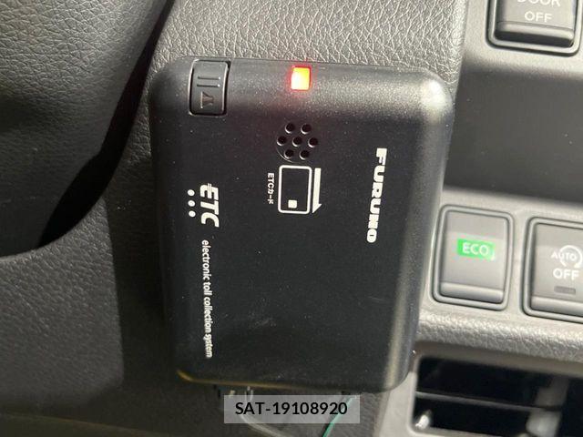 Nissan X-TRAIL 2018-03 6999305-7