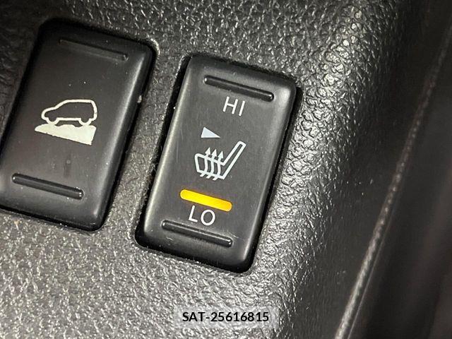 Nissan X-TRAIL 2012-03 7021951-5