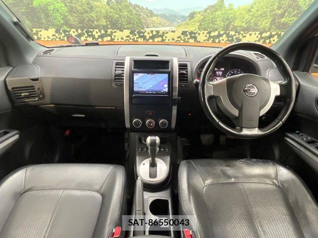 Nissan X-TRAIL 2012-02 7021949-1