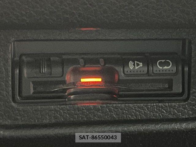 Nissan X-TRAIL 2012-02 7021949-6