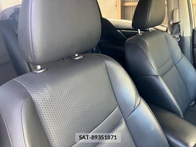 Nissan X-TRAIL 2017-04 7021948-11