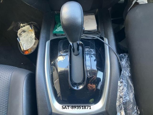 Nissan X-TRAIL 2017-04 7021948-18