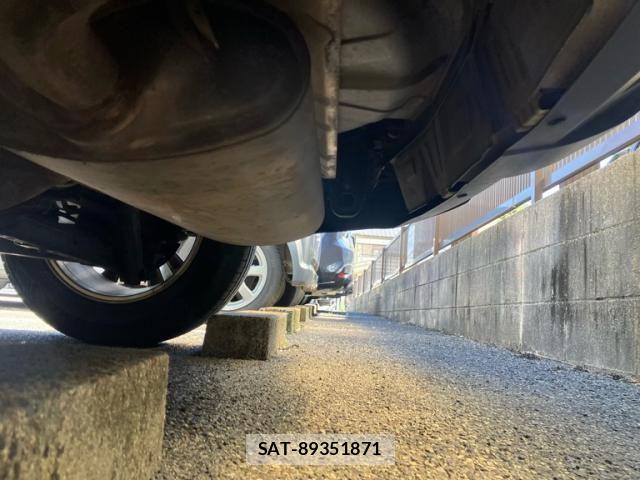 Nissan X-TRAIL 2017-04 7021948-3