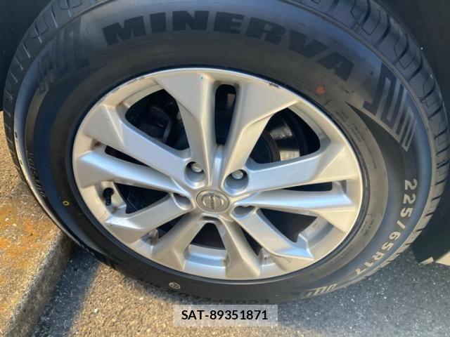 Nissan X-TRAIL 2017-04 7021948-4