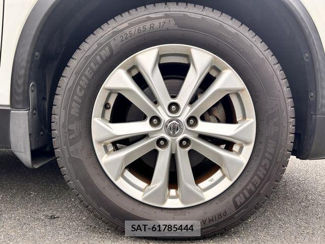 Nissan X-TRAIL 2016-09 7021947-17
