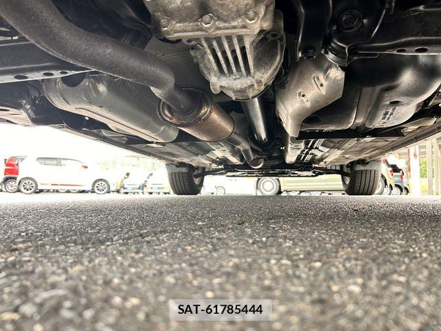 Nissan X-TRAIL 2016-09 7021947-24
