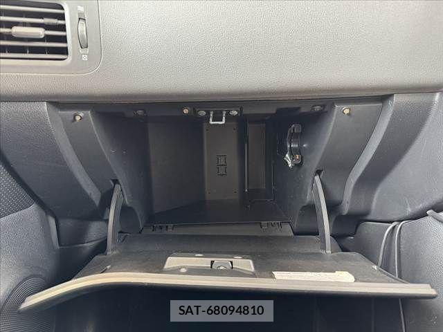 Nissan X-TRAIL 2008-03 7061524-27