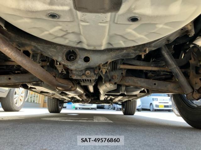 Nissan X-TRAIL 2013-08 7061523-10
