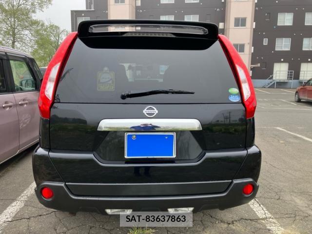 Nissan X-TRAIL 2013-06 7061526-8