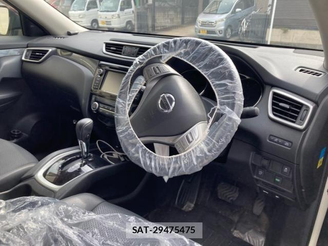 Nissan X-TRAIL 2015-02 7061520-9