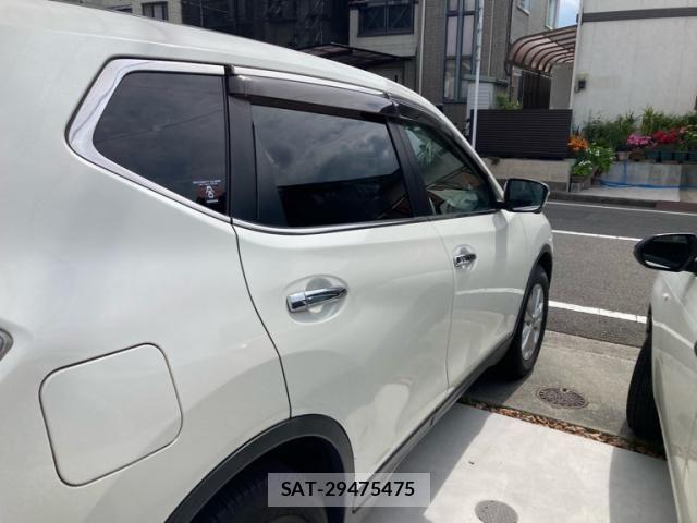 Nissan X-TRAIL 2015-02 7061520-2