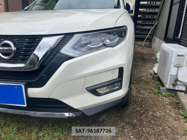 Nissan X-TRAIL 2018-02 7061512-3