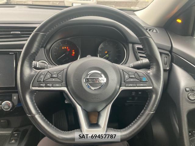 Nissan X-TRAIL 2017-05 7061516-9