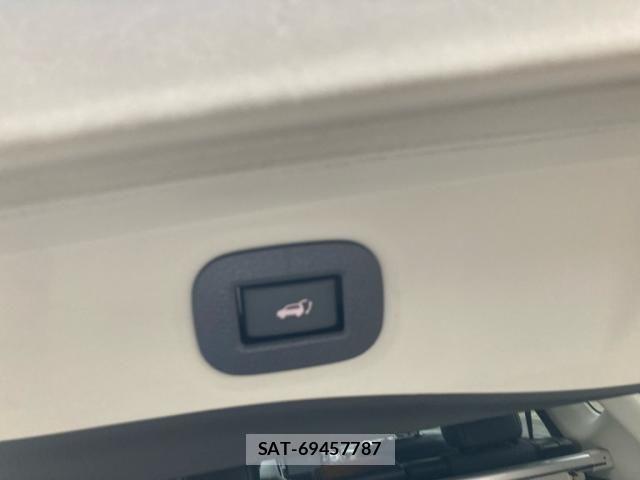 Nissan X-TRAIL 2017-05 7061516-17