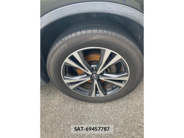 Nissan X-TRAIL 2017-05 7061516-2