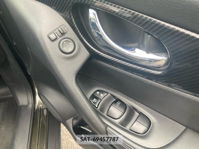 Nissan X-TRAIL 2017-05 7061516-7