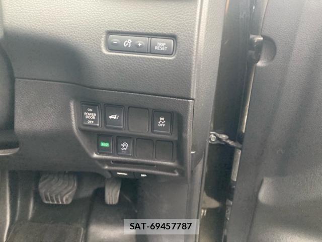 Nissan X-TRAIL 2017-05 7061516-8
