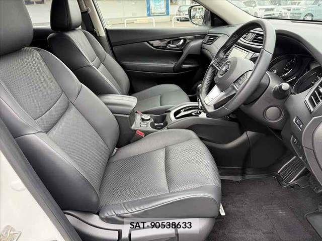 Nissan X-TRAIL 2019-06 7061510-15