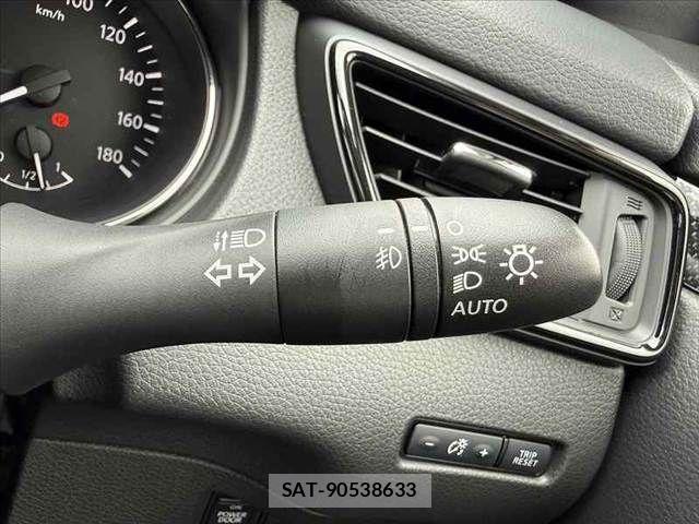 Nissan X-TRAIL 2019-06 7061510-25