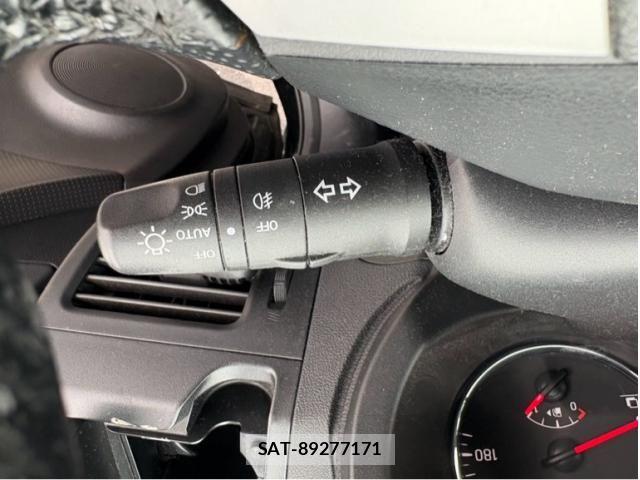 Nissan X-TRAIL 2012-12 7227581-9