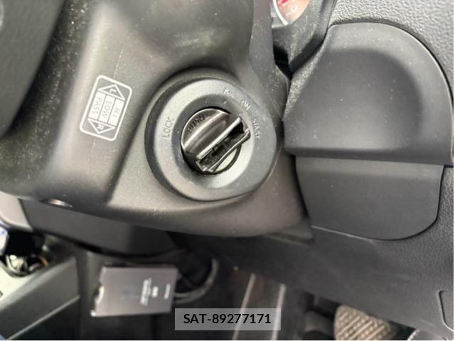 Nissan X-TRAIL 2012-12 7227581-11