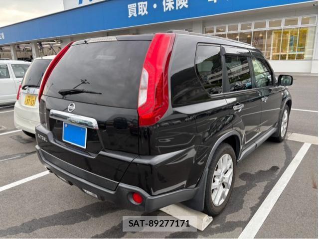 Nissan X-TRAIL 2012-12 7227581-1