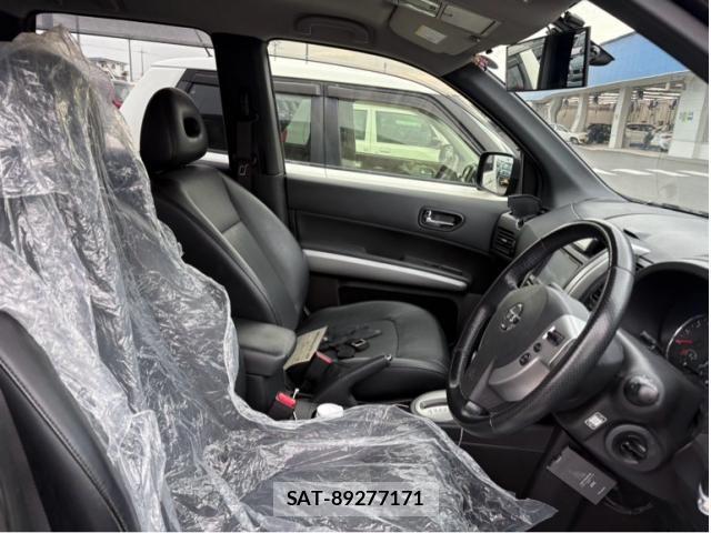 Nissan X-TRAIL 2012-12 7227581-2