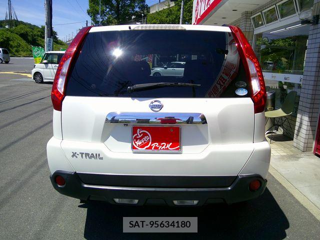 Nissan X-TRAIL 2011-11 7227583-4