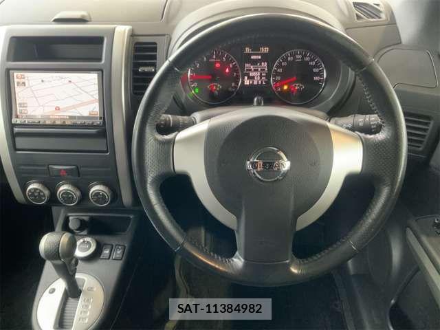 Nissan X-TRAIL 2011-06 7227576-14