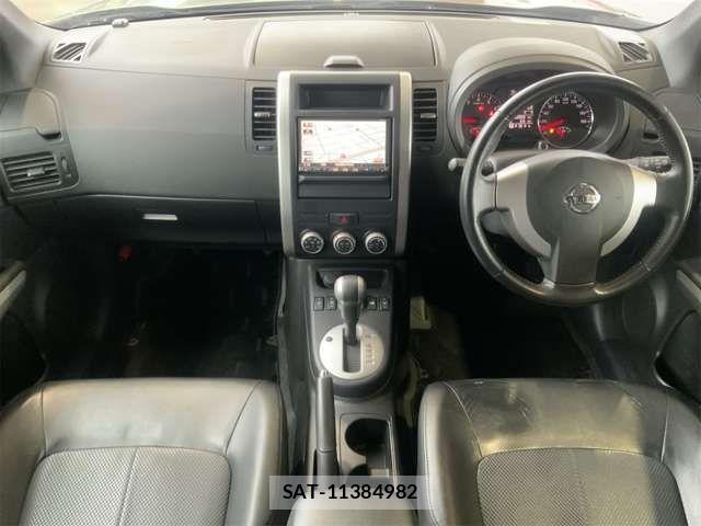 Nissan X-TRAIL 2011-06 7227576-1