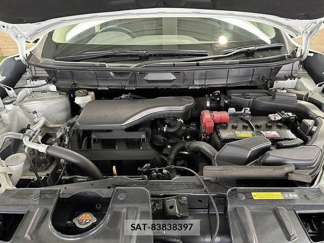 Nissan X-TRAIL 2018-08 7227628-12