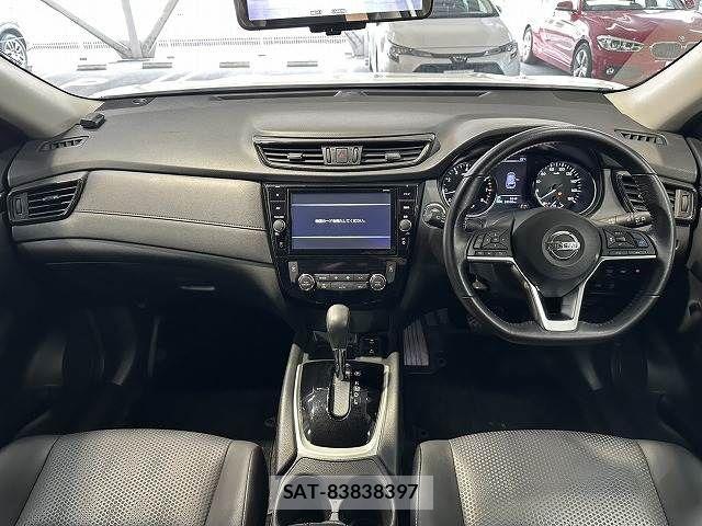 Nissan X-TRAIL 2018-08 7227628-2