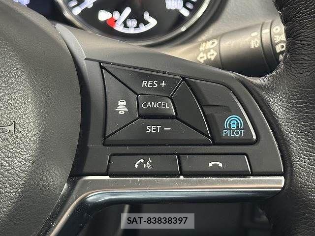 Nissan X-TRAIL 2018-08 7227628-4