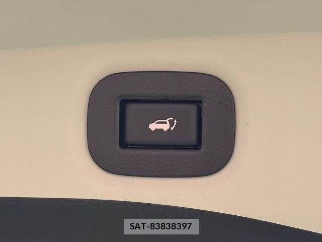 Nissan X-TRAIL 2018-08 7227628-7