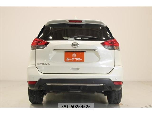 Nissan X-TRAIL 2017-08 7227621-11