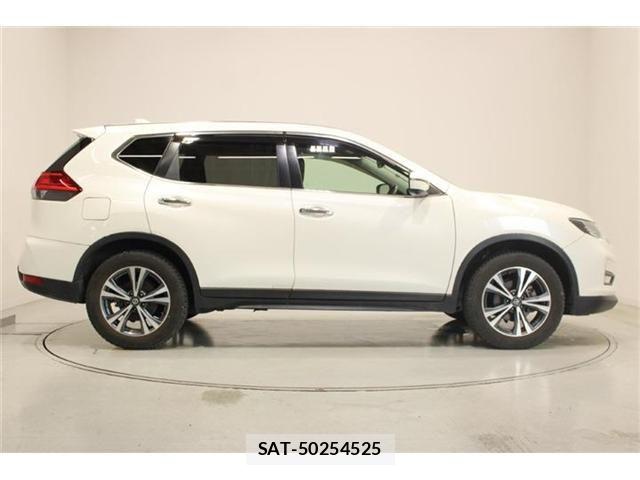 Nissan X-TRAIL 2017-08 7227621-13