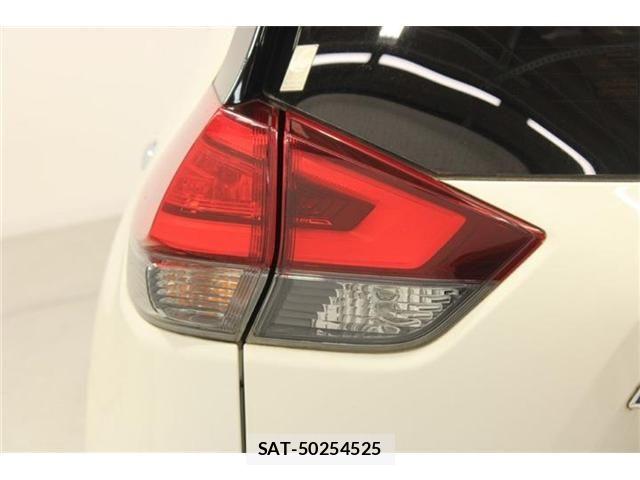Nissan X-TRAIL 2017-08 7227621-19