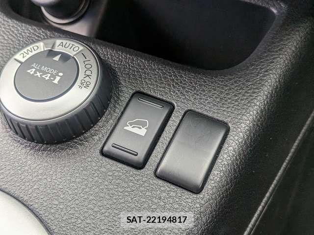 Nissan X-TRAIL 2010-08 7227579-11