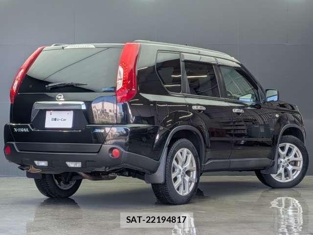 Nissan X-TRAIL 2010-08 7227579-1