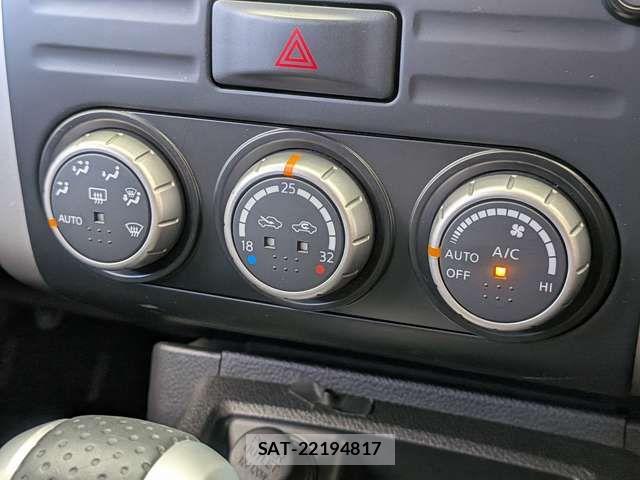 Nissan X-TRAIL 2010-08 7227579-6