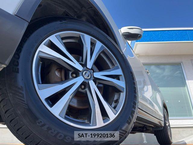 Nissan X-TRAIL 2018-09 7227629-12