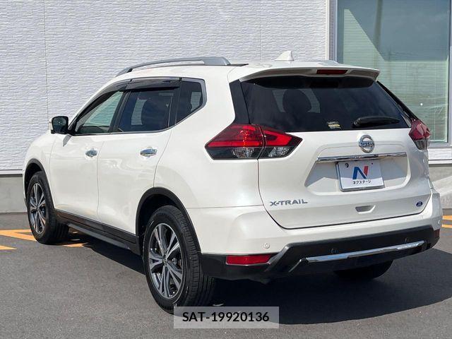 Nissan X-TRAIL 2018-09 7227629-14