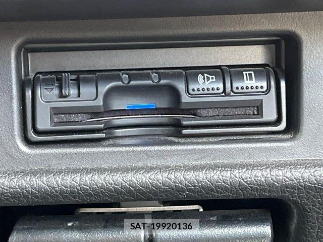 Nissan X-TRAIL 2018-09 7227629-4