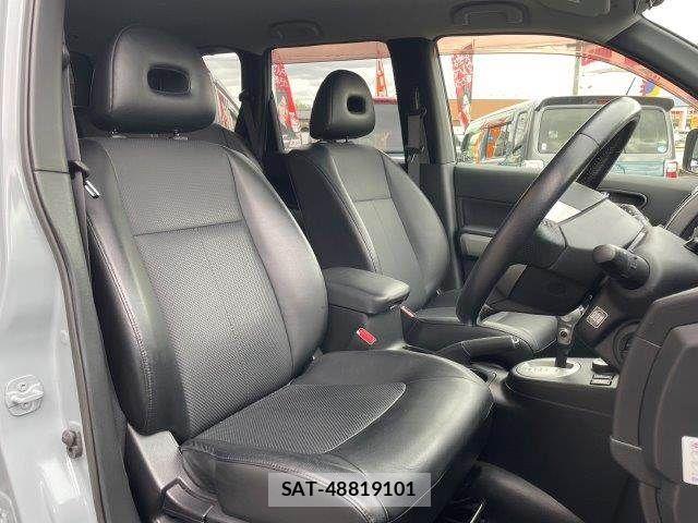 Nissan X-TRAIL 2011-08 7227580-11