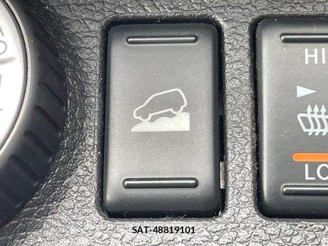 Nissan X-TRAIL 2011-08 7227580-8