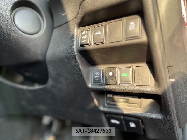 Nissan X-TRAIL 2017-01 7227618-15