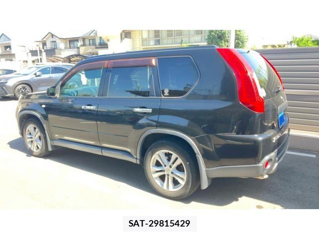 Nissan X-TRAIL 2011-08 7227577-4