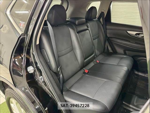 Nissan X-TRAIL 2016-09 7227615-9
